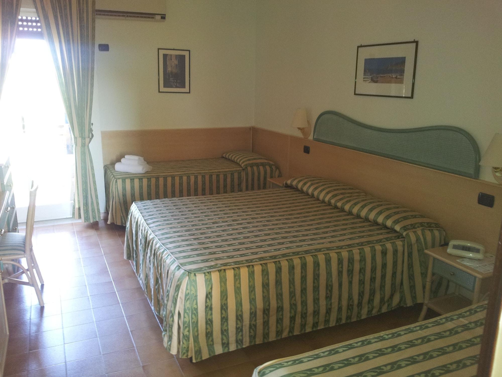 Hotel Villa Belvedere Cefalu Exterior photo