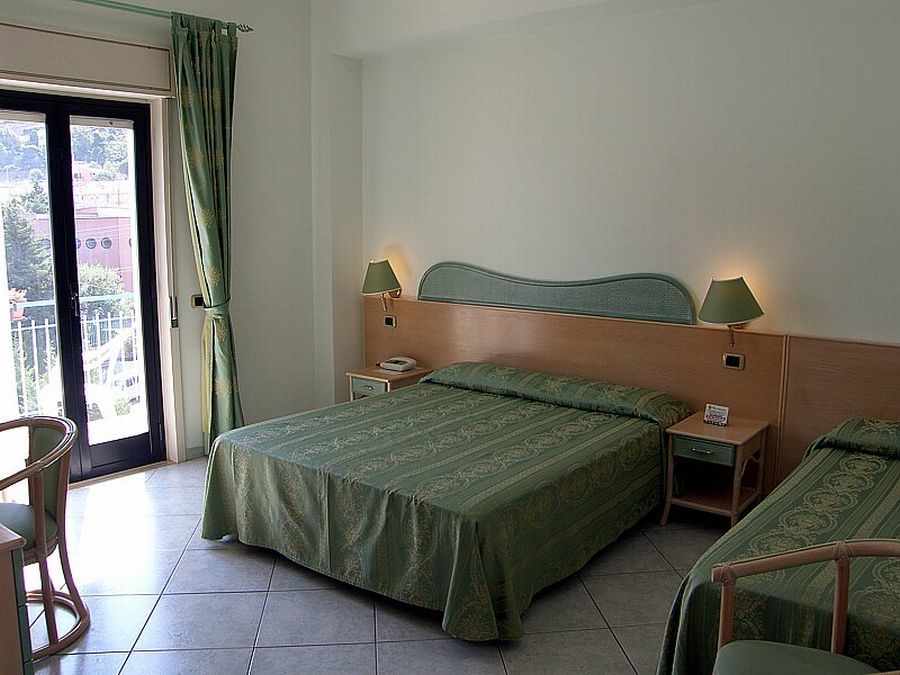Hotel Villa Belvedere Cefalu Exterior photo
