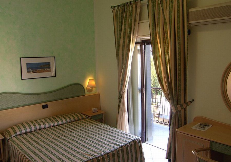 Hotel Villa Belvedere Cefalu Exterior photo